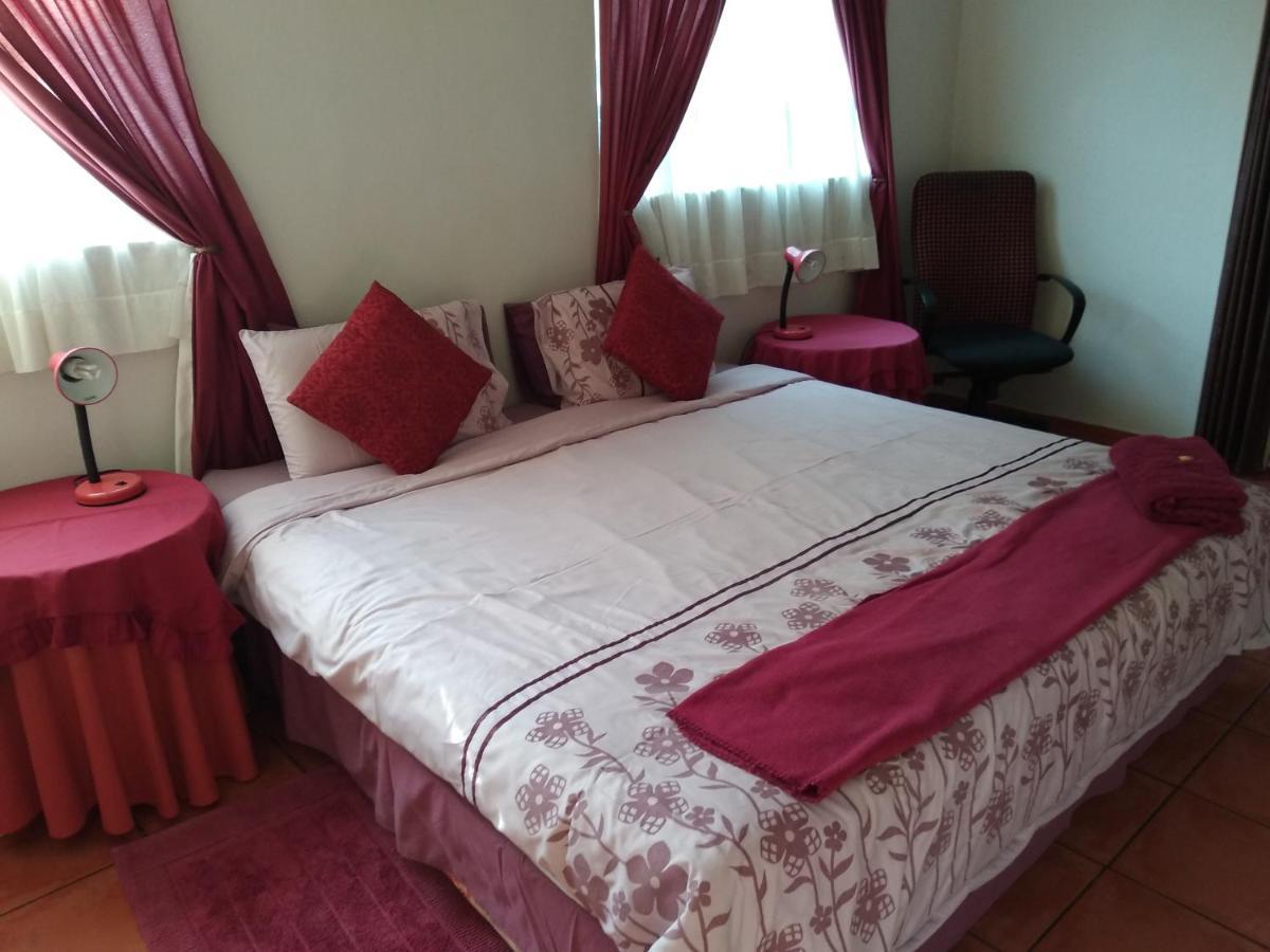 The Clifton Room'S Centurion Bagian luar foto